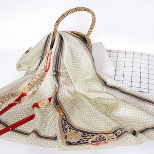 الجملة وشاح حريري 100% نقي فاخر مصمم الأزياء الطباعة وشاح طويل الفولار En Soie للنساء - Product Image 2