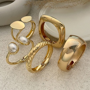 <span class=keywords><strong>Bracciali</strong></span> Geometrici Esagerati e Lisci per Donne, Polsiere Punk da Festa, Accessori da Polso, Gioielli di Moda, Regalo - Product Image 4