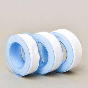 Ruban d'étanchéité PTF 9m x 15mm résistant aux produits chimiques pour l'étanchéité des tuyaux - Product Image 2