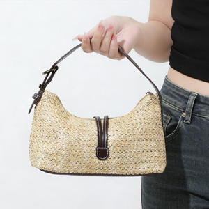 Sac à main en paille tressée décontracté pour les vacances à la plage, nouveau style transfrontalier 2026, couleur unie, polyvalent et au design unique - Product Image 1