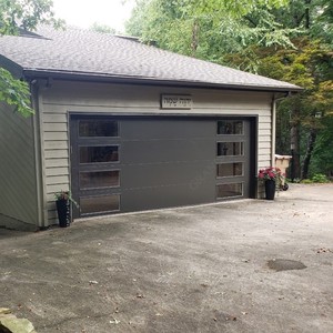 <span class=keywords><strong>Porte</strong></span> de <span class=keywords><strong>garage</strong></span> sectionnelle inclinable moderne en acier isolé, design noir, automatique - Product Image 6