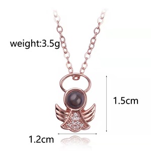 Collana con angelo di moda 100 ti amo con ciondolo in lingua gioielli di moda per donne - Product Image 3