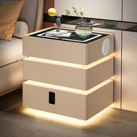Mesita de Noche Inteligente Moderna Rosa con Tres Cajones, Gabinete Suspendido, Iluminación LED, Altavoz Bluetooth Inteligente, Carga Inalámbrica, Madera y Vidrio