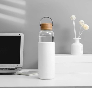 Bouteille d'eau en <span class=keywords><strong>verre</strong></span> borosilicaté sans bpa 750ml bouteille d'eau en silicone pour sodastream - Product Image 5