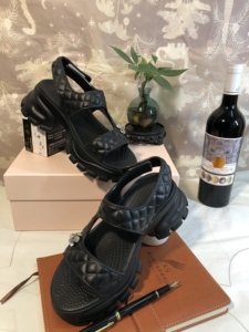 YOUXI pantoufles légères pour femmes adolescentes adultes été jardin <span class=keywords><strong>sandales</strong></span> d'extérieur décontractées avec chaussures antidérapantes classiques - Product Image 5