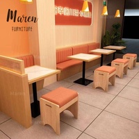 Ensemble de mobilier moderne pour hôtels et restaurants commerciaux : table à manger en bois massif, chaises et banquettes écologiques et durables pour cafés et restaurants rapides