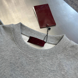 Sudadera de cuello redondo de algodón tejido con logo bordado de letras y hebilla, versión de alta gama transfronteriza 25S, GG y LL, camiseta VV - Product Image 5