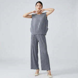 Ensemble deux pièces plissé uni avec fermeture éclair pour femme PY Summer – Haut décontracté et pantalon large – Écoresponsable - Product Image 3