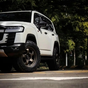 Nuevas Llantas de Aleación de Aluminio Forjado Brillante Personalizadas de Fábrica, Multirradio, ET de 40 mm, Ajuste Universal para <span class=keywords><strong>Jeep</strong></span> Wrangler Chevrolet, 16-20 Pulgadas - Product Image 3