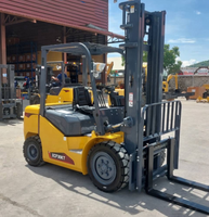 Chariot élévateur diesel robuste XCF30KT avec essieu de direction amortisseur en fonte pour opérations en portuaire