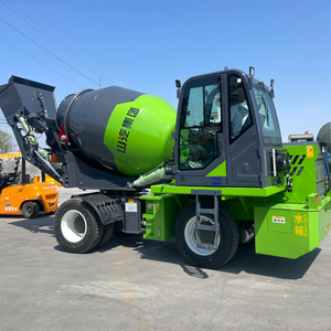 Camion malaxeur <span class=keywords><strong>à</strong></span> béton autochargeur mobile de 2,5 m³ <span class=keywords><strong>à</strong></span> transmission bidirectionnelle, machine <span class=keywords><strong>à</strong></span> béton diesel <span class=keywords><strong>à</strong></span> vendre - Product Image 3