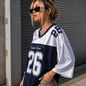 Maillot de football vintage personnalisé pour femme, style universitaire, en satin et maille, coupe oversize, streetwear, pour équipes scolaires - Product Image 2