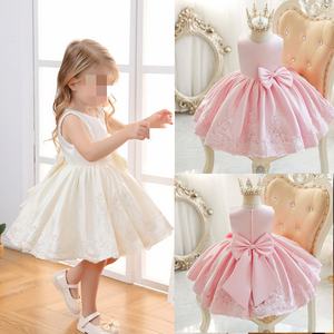 Çocuk Modası İlkbahar Sonbahar Kolsuz Baskılı Yünlü Tatlı ODM Abiye Elbise Çocuk Fiyonklu Bebek Kız A Kesim Uzun Elbiseler - Product Image 3