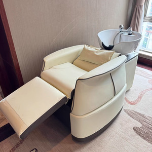 Sillón de Lavacabezas para Salón de Belleza, Tapizado, con Lavabo de Cerámica y Reposapiés Ajustable, Diseño Contemporáneo - Product Image 3