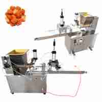 Machine de découpe d'extrudeuse de bâtonnets de pain Salt Fortune Machines à biscuits froissés marocaines Machine à base de pizza