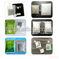 Machine de remplissage et de scellage automatique de sachets en papier motorisée contrôlée par PLC pour l'emballage des épices, du café et des sachets de thé