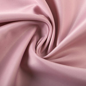 All'ingrosso Fodera Taffeta tessuto pronto per la spedizione 230T Twill stile 100% poliestere tessuto taffettà per cappotto/rivestimento della giacca - Product Image 4