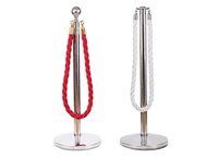 Poteau de poteaux de barrière d'or VIP de haute qualité avec corde rouge