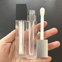 Tube de brillant à lèvres carré ISMAN 5ml, noir mat avec capuchon argenté, emballage vide pour gloss, grand applicateur, bouteille givrée, marque privée