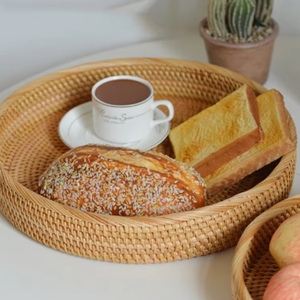 Panier de rangement en bambou élégamment conçu fabriqué à la main à partir de rotin naturel à prix économique pour la cuisine - Product Image 3
