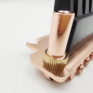 Guitare électrique ST 6 cordes, petit pont vibrato double verrouillage 10,5 mm, plaque flottante à deux points, selle en or rose - Product Image 5