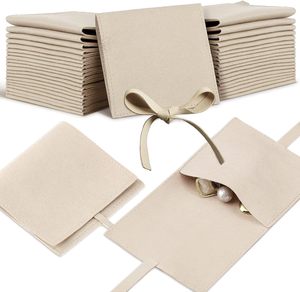 กระเป๋าใส่เครื่องประดับผ้ากำมะหยี่ไมโครไฟเบอร์แบบมีฝาปิด พร้อมส่ง - Product Image 1