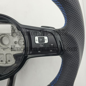 Volant de direction en cuir perforé en fibre de carbone avec LED, pratique et en promotion, pour Volkswagen Golf 7.5 GTI - Product Image 2