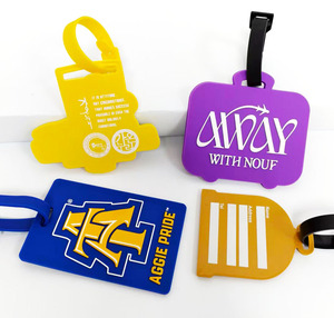 Étiquettes personnalisées en caoutchouc avec logo d'entreprise, design anime, étiquettes mignonnes pour bagages de croisière, porte-identité souple en PVC pour bagages de voyage - Product Image 1