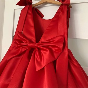 Abito Formale per Bambine 2026, <span class=keywords><strong>Vestito</strong></span> da Principessa in Raso <span class=keywords><strong>Rosso</strong></span> con Grande Fiocco sul Retro per Compleanno, Spettacoli e Natale - Product Image 4