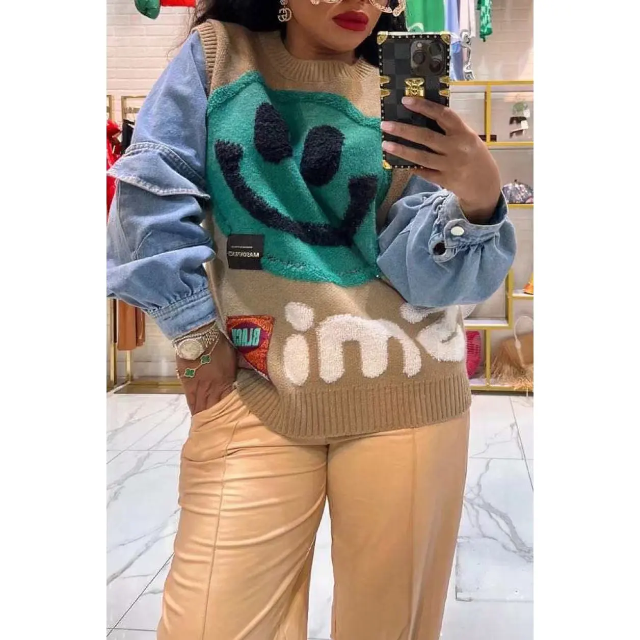J&H 2023 new design ladies smile face sweater with denim sleeve fashion oversized cartoon knit pullover winter tops high street