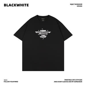 Camiseta Unisex Negra y Blanca 100% Algodón Talla S 165/84A Hecha en China Transpirable Diseño Simple Estampada Informal - Product Image 2