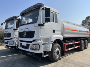 Camion-citerne Shacman H3000 6x4 à 10 roues, poids lourd, avec réservoir de carburant de 20 000 L, machine de distribution et pompe - Product Image 6