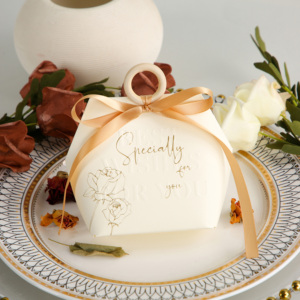 Wholesale Custom Wedding Favors Candy boxes Flower design Gift Packaging Box Paper Gift Candy Boxes for Sales