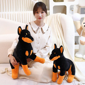 Peluche de <span class=keywords><strong>Doberman</strong></span> Personalizado al por Mayor, Ideal para Tiendas de Mascotas, Regalos y Decoración del Hogar |   Cantidad mínima de pedido 500 piezas, Marca personalizable disponible - Product Image 3