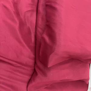 Bán Buôn Lớn Màu Đỏ Đám Cưới Bốn Mảnh Bộ Đồ Giường Đặt Cho Đám Cưới Và Mới Hôn Nhân Các Mặt Hàng Phòng Ngủ - Product Image 3