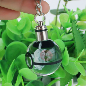 พวงกุญแจคริสตัลโปเกบอลขนาด 30 มม. แบบกำหนดเอง พร้อมไฟ LED สำหรับเป็นของขวัญเด็ก พวงกุญแจคริสตัลโปเกบอล - Product Image 6