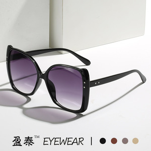 Lunettes de soleil surdimensionnées à monture papillon UV400 pour femmes, lunettes de soleil à la mode, monture noire en PC - Product Image 1