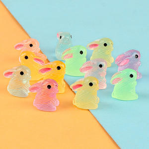 2025 ventas directas de fábrica accesorios de bricolaje luminosos Micro paisaje decoración Color Mini conejo acrílico encanto - Product Image 1