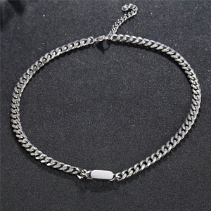 Conjunto de Joyería Personalizado con Grabado, Cadena Cubana de Acero Inoxidable Grueso con Baño de Oro de 18K, Pulsera y Collar - Product Image 4