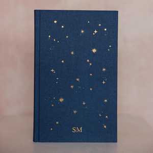 สมุดบันทึกผ้า LABON Celestial Starry Night ขนาด A5 ปกแข็งลายทอง พร้อมปักชื่อแบบส่วนตัว ลายกลุ่มดาว ของขวัญ - Product Image 4