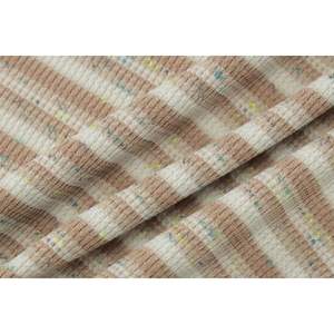 ชุดเซ็ต 2 ชิ้นสำหรับผู้หญิง รุ่นคัสตอม 2026 เสื้อครอปไหล่เดียวลายทางและกางเกงขาสั้น ชุดลำลองฤดูร้อน ผ้าถักผสมสแปนเด็กซ์และคอตตอน ระบายอากาศได้ดี - Product Image 3