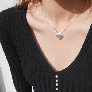 Collar Geométrico con Forma de Rombo, Mate, Plata S925, para Mujer, Minimalista, Cadena de Serpiente Cuadrada, para Uso Diario - Product Image 4