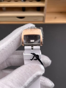 Montre mécanique <span class=keywords><strong>automatique</strong></span> squelettée pour femme, design lèvres rouges incrustées de diamants Moissanite de qualité supérieure, idéale pour le sport et les affaires - Product Image 6