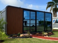 Cabine modulaire Apple d'exportation avec système sanitaire complet, capsule incurvée facile à transporter pour projets touristiques