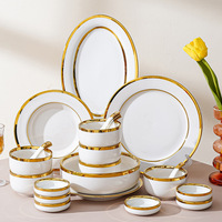 Ensemble de vaisselle à bords dorés à haute apparence pour usage domestique, ensemble de vaisselle de style luxe léger en céramique de haute valeur esthétique
