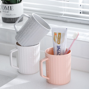 Gobelet de rince-bouche en plastique jetable de grande capacité avec poignée pour le brossage domestique gobelet de lavage épaissi - Product Image 1
