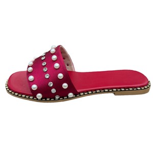 Korean Fashion Women Slide Slippers Handicraft Pearl Rivet Flat Non Slip Sandals <b>Plus</b> <b>Size</b> Outdoor Daily Footwear - Product Image 5