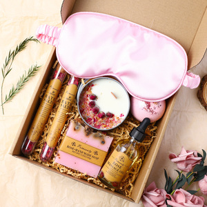 LANJO - Cesta de Regalo de Spa para el Hogar, Personalizada y Hecha a Mano, con Frascos de Vidrio, Sales de Baño, Aceites Esenciales y Velas Aromáticas, para el Cuidado Personal de la Mujer - Product Image 4