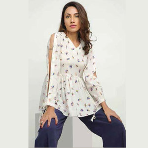 Offre Spéciale – Ensemble Deux Pièces Femme Été Imprimé Floral Col V Épaules Dénudées Manches Fendues Haut et Pantalon Tenue Décontractée - Product Image 4