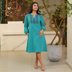Vestido Bordado Geométrico Color Verde Azulado Claro de Primera Calidad en Oferta, Ropa Casual para Mujer al por Mayor - Product Image 4